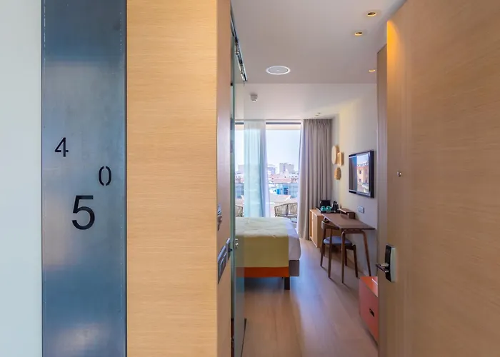 Hotell Indigo By Ihg-adults Only Larnaca